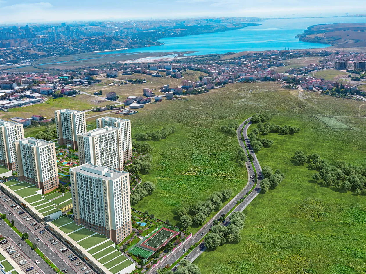Yerleşkenin deniz manzaralı havadan görünümü